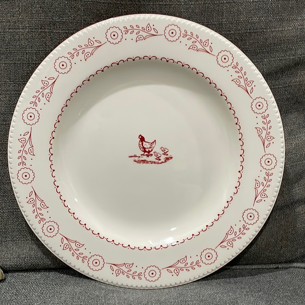 Country Living White with Red Trim Chicken and Chicks 11” Plate Hens and Chicks